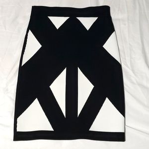 BCBGmaxazria| Black and White Pattern Pencil Skirt